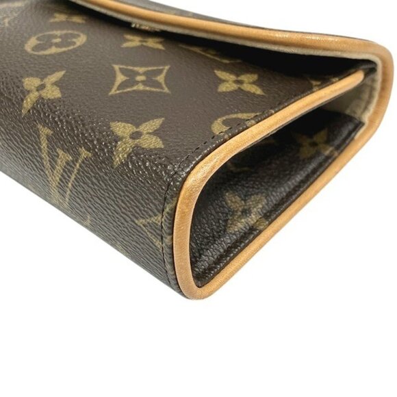 LOUIS VUITTON Brown Monogram Pouch - Picture 7 of 9